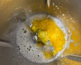 Foto del passaggio 12 della ricetta Cheesecake alla Vaniglia con Gelée al Mango🥧🥭