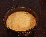 A picture of step 8 of Boston Cream Pie Cheesecake.