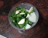 Foto del paso 3 de la receta: Buñuelos de merluza, pota y palitos de cangrejo