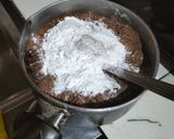 صورة لخطوة 4 من وصفة كيكة الحلم بشكولاطة الطلي