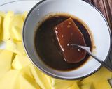Foto langkah ke 5 dari resep Rujak Mangga Muda.