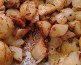 A picture of step 2 of Masala aloo.