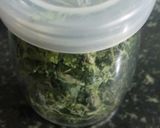 A picture of step 1 of Kasoori methi.