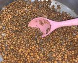 A picture of step 1 of Mujadara.