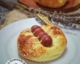 Foto langkah ke 3 dari resep Roti Sosis Parmesan.