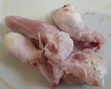 Foto langkah ke 1 dari resep Sop tulang ayam.