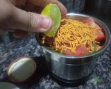 A picture of step 2 of Bhujiya dhaniya ki chutney.