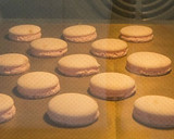 Foto del paso 9 de la receta: Macarones rellenos de guacamole y tapenade