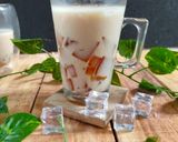 Foto langkah ke 3 dari resep ES jelly karamel teh susu.
