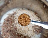 A picture of step 2 of Crispy horse gram dosa.