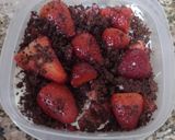 Foto del paso 5 de la receta: Postre de oreo con frutillas y crema