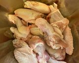 Foto langkah ke 1 dari resep BBQ CHICKEN WINGS (rendah karbohidrat).