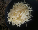 Foto del paso 1 de la receta: Spaghettis al queso con nueces y pesto