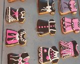 Foto langkah ke 6 dari resep Girls Dress Cookies.
