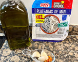 Foto del paso 1 de la receta: Gula al ajillo, sin gluten