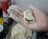 Foto del paso 3 de la receta: Ñoquis rellenos de espinaca y queso💕🔥