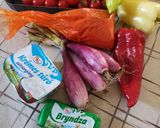 Bryndza és tehéntúrós körözöttel, töltött paradicsom és paprika recept fázis 1 fotója
