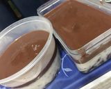 Foto langkah ke 3 dari resep Dessert box oreo coklat.