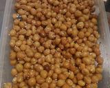 Foto del passaggio 1 della ricetta Struffoli di Natale mondragonesi