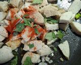 A picture of step 4 of Multigrain Idli Chaat.