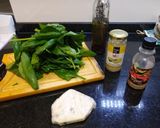 Foto del paso 1 de la receta: Espinacas salteadas con queso de cabra