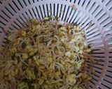 Foto langkah ke 2 dari resep Rap orap tongkolla gedheng (urap jantung pisang) khas Sumenep.
