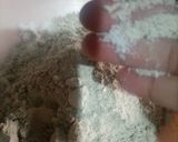 A picture of step 1 of Bajre ki aate ki masala daar roti.