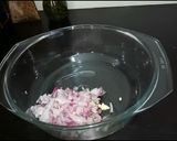 A picture of step 1 of Microwave Mushroom Masala.