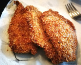 Foto del paso 3 de la receta: Filete de pechuga de pollo rebozadas con verdura salteada