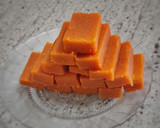 கேரட் மைசூர் பாக் (Carrot Mysore pak recipe in tamil) ரெசிபி ஸ்டேப் 7 புகைப்படம்