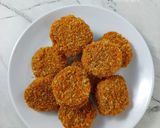 Foto langkah ke 5 dari resep Biskuat Stroberi Goreng.