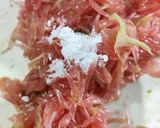 A picture of step 4 of Pink Pomelo with Green Chili Chutney.