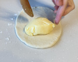 Foto del paso 8 de la receta: Pan relleno de crema pastelera (クリームパン) / Bollo japonés