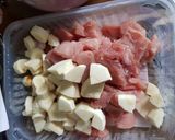 Paprikás, lecsós sertéspörkölt recept fázis 1 fotója