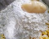 Gambar langkah 2 resipi Cucur Jagung Lemak Manis.