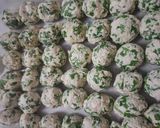 Foto langkah ke 3 dari resep Perkedel Tahu Bayam.