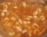 Foto del paso 3 de la receta: Guiso marinero de alubias con calamares