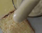 Foto langkah ke 3 dari resep Egg And Cheese Toast.