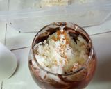 A picture of step 4 of Ice cream and Berry Parfait.