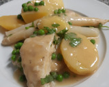 Foto del paso 8 de la receta: Filete de pescado con papas y espárragos