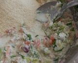 A picture of step 1 of Fruit and veg sandwich.