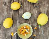 Foto del passaggio 1 della ricetta Sale integrale di Sicilia al profumo di limone
