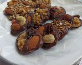 Foto del paso 8 de la receta: Bocaditos de chocolate y frutos