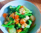 Foto langkah ke 4 dari resep Tumis Brokoli Udang.
