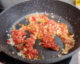 A picture of step 1 of Creamy Cheese Pasta.