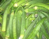 A picture of step 1 of Crispy Fry Okra.