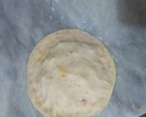 A picture of step 3 of Cheesy chicken paratha 😋😋😋.