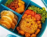 Foto langkah ke 5 dari resep Nasi Goreng Bakso.