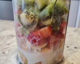 Foto del paso 2 de la receta: Papilla de plátano, kiwi, fresas y avellanas