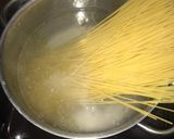 A picture of step 2 of Spaghetti and sausage.